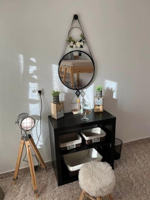 Beach Apartment Edem First Floor Періволос Екстер'єр фото